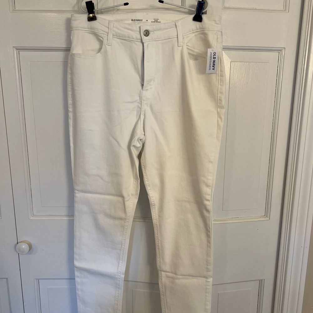 Old Navy White Women's Skinny Jeans - Stretch Fit, “High Rise WOW Super Skinny”